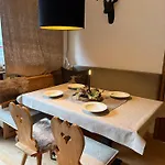 Appartement Charming Berggeweih At Zwölferkogel In Hinterglemm *