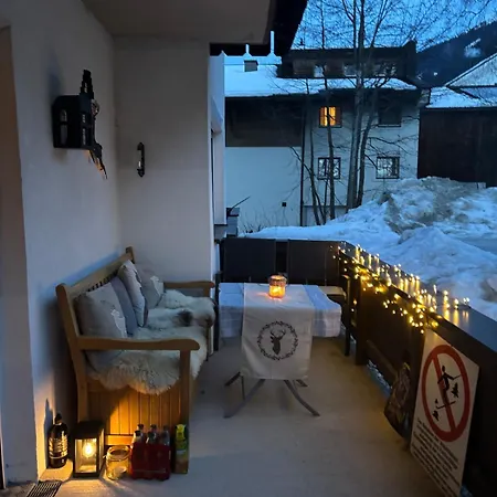 Charming Berggeweih At Zwoelferkogel In Hinterglemm