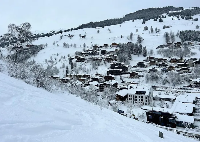 Charming Berggeweih At Zwoelferkogel In Hinterglemm Lägenhet